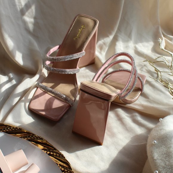 🚨LAST ONE// Blush strappy block heel - Picture 8 of 9